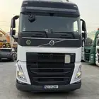 راس شاحنة فولفو
