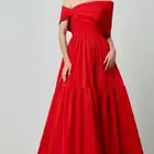 فستان جديد نظيف