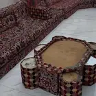 كنب مع طاوله