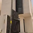 للبيع فيلا بحي الخليج