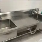 يوجد معدات وادوات مطعم للبيع.