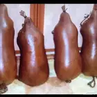 عكه سمن او ماء او حليب او تمر مدبوغه زين و نظيفه و م تسرب