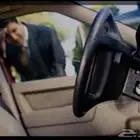 خدمة فتح باب السيارة