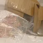 شمع جل وحبيبات