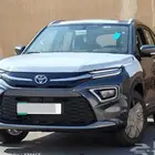 تويوتا اوربان كروزرGLX 2025