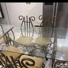 طاوله طعام