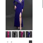 فستان من ماركة بيرلا فخم