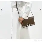 شنطه بيربري جديدة اصلية نسائية