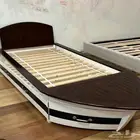 سرير من بوتري بارن pottery barn