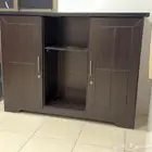 طاوله خشب ثقيله بحاله ممتاز