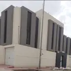 فيلا كاملة درج داخلي للإيجار حي الدار البيضاء