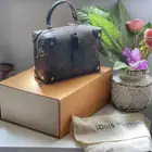 شنطة LV اصلية بجميع المرفقات والفاتورة