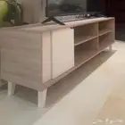 طاولة تلفزيون