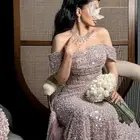 فستان ملكه للبيع