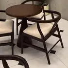 طاولات وكراسي خشب طبيعي