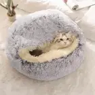 بيت قطط مبطن جديد لم يستخدم