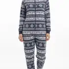 ملابس نسائية و بناتية جديدة