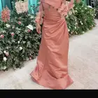 فستان مقاس سمول.ميديم مره وحده لبسته مدة 3 ساعات