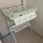 طاولة استحمام للرضع