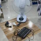 مروحة قابله للشحن مع لوح طاقة شمسية