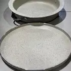 قدر المقلوبة مع صحن سراميك