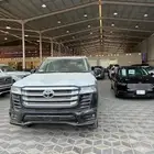 لاندكروزر 2025 L5 اسود