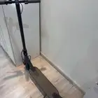 سكوتر كهربائي نظيف يعلم الله