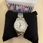 ساعة ماركة استخدام بسيط