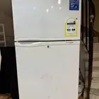 ثلاجة عائلية