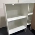 مكتبه
