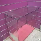 رفوف وبترينات للبيع العدد خمسه