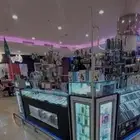 تقبيل كشك في مجمع تجاري