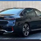 بي ام دبليو 735 2025 اصفار عرض خيالي
