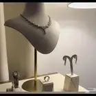 للبيع  استاند شبه جديد كمية  1 فقط