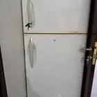 ثلاجة خربانة فيها تهريب فريون فقط