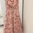 فستان. مستخدم مره واحده. البيع 100.