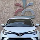 تويوتا هايبرد CHR 2022 اقتصادية بالبنزين