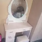 تسريحه قديمه مستعمل بحاله ممتاز سليم كامل مع الكرسي