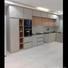 ابحث عن مطبخ الامنيو مستعمل نضيف جدا يكون كبير 4 4 اقل شي