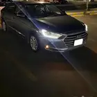 للبيع هونداي إلنترا موديل 2017