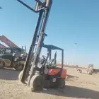 فور كلفت رافعه شوكية للإيجار يومي و شهري