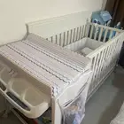 سرير أطفال   بحالة ممتازة مع ملحقاته للبيع نهائي 500 ريال