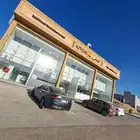 للبيع عماره بقيمه ارض و 3 استراحات في حي النرجس