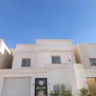 للبيع فيلا الرمال درج داخلي وشقتين 345م