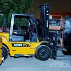 تاجير روافع شوكيه وكرنياات الشهري واليومي والمشاوير ا