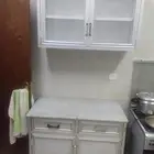 شاشة 32سعرها 200مطبخ 200