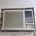 مكيفات طن ونص للبيع المستعجل الاثنين شغالين اللي عليهم غطى