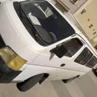 باص نيسان 2006