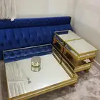 للبيع طاولات خدمة مرايا شبة جديدة