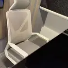 مكتب زجاج فخم وركسي ابيض بتصميم عصري